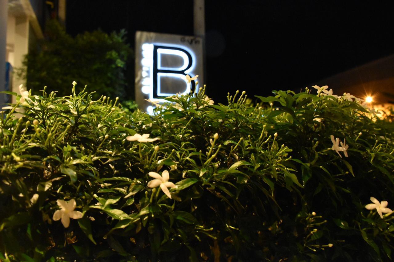 B Boutique Residence Σούρατ Τανί Εξωτερικό φωτογραφία